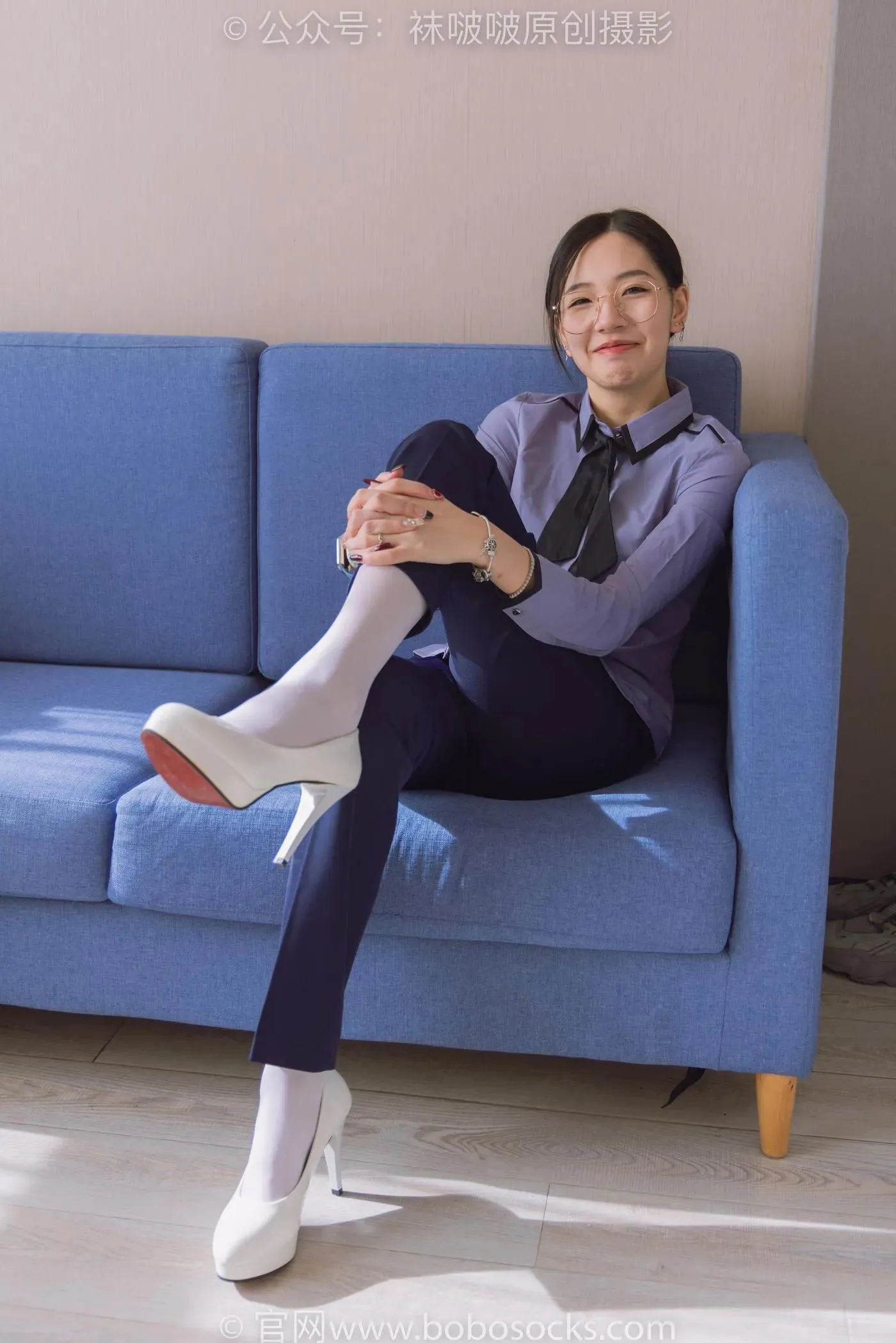 [BoBoSocks袜啵啵]NO.178 小甜豆-高跟鞋、厚白丝、ol风裤里丝 [140P]插图1